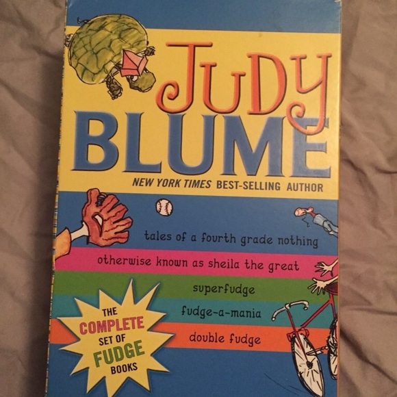 Books - Picture 2 of 6